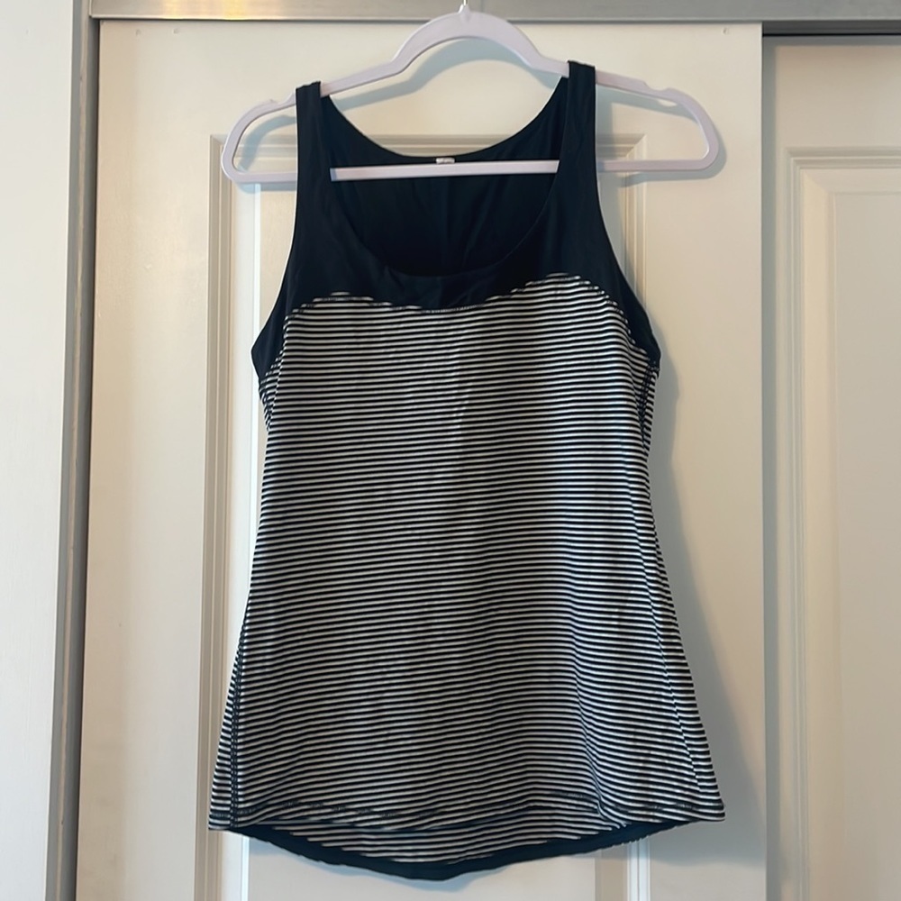 Like New - Lululemon Striped Scoop Neck Tank